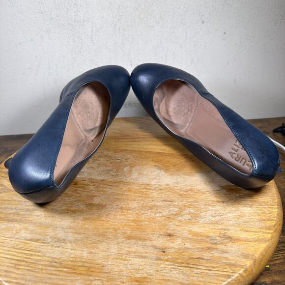 Naturalizer Michelle Blue Flats Shoes Women's Size 9.5 W - Picture 6 of 9